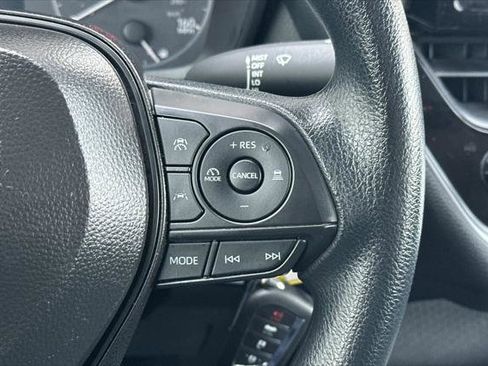Certified 2025 Toyota Corolla LE image 25