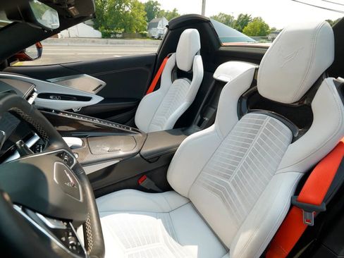 Used 2024 Chevrolet Corvette Stingray Preferred Conv w/ Z51 Performance Package RWD image 34