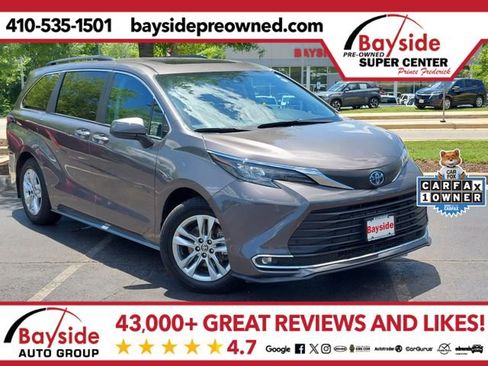 Used 2024 Toyota Sienna XLE w/ XLE Plus Package AWD/4WD image 1