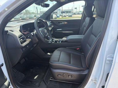 New 2026 Chevrolet Traverse High Country w/ LPO, Floor Liner Package image 13