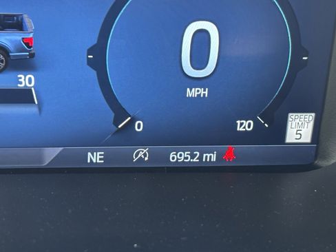 Used 2025 Ford F150 Lariat w/ Equipment Group 502A High image 28