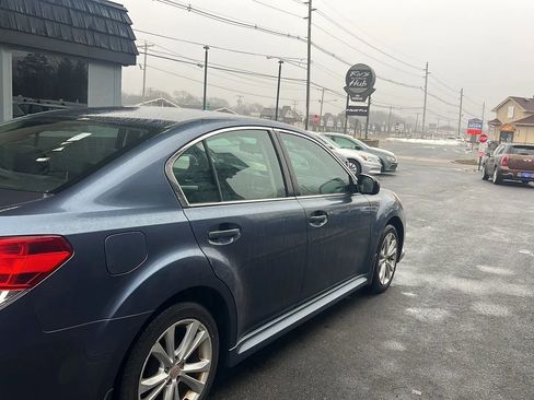 Used 2014 Subaru Legacy 2.5i image 8