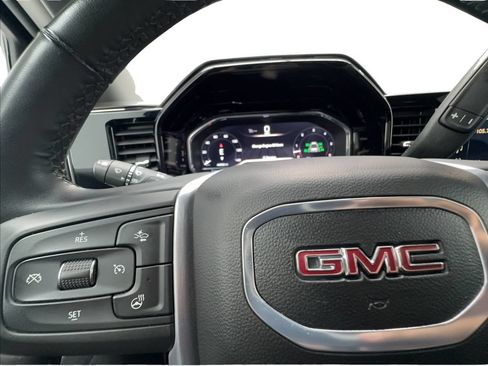 Used 2025 GMC Sierra 1500 SLT AWD/4WD image 44