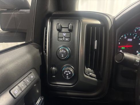 Used 2019 Chevrolet Silverado 2500 LTZ w/ Duramax Plus Package image 17