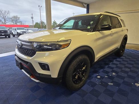 Used 2022 Ford Explorer Timberline w/ Timberline Technology Package image 3