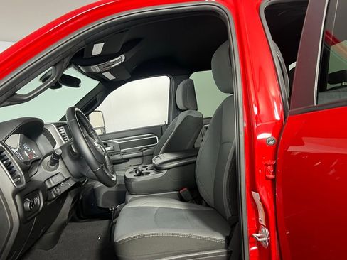 Used 2024 RAM 2500 Big Horn w/ Bed Utility Group image 21