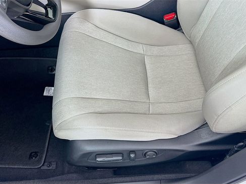 Certified 2025 Honda Accord SE image 19