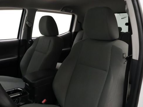 Certified 2018 Toyota Tacoma SR image 13