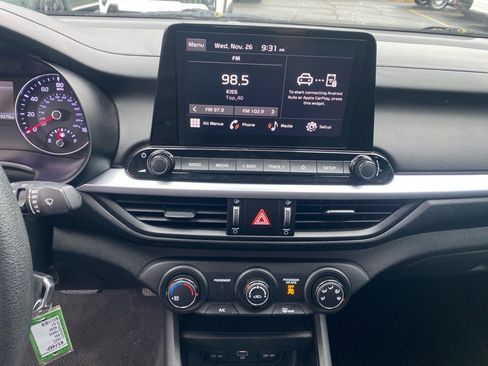 Certified 2023 Kia Forte LXS image 12