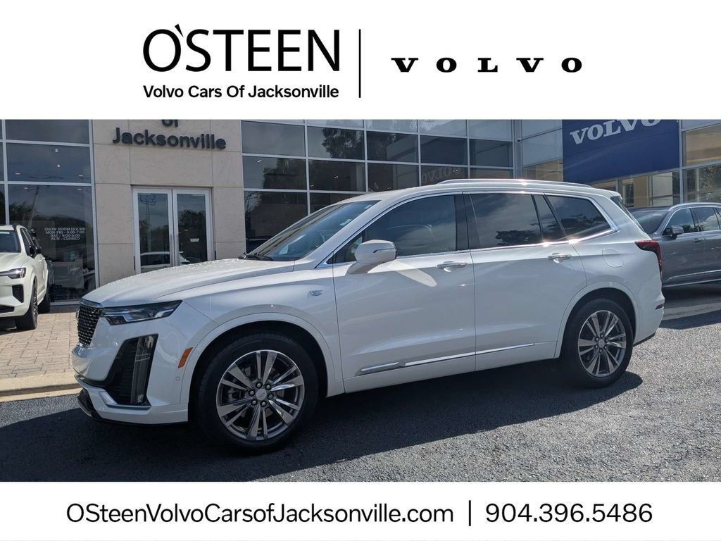 Used 2021 Cadillac XT6 Premium Luxury FWD image 1