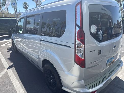 Used 2017 Ford Transit Connect Titanium FWD image 5