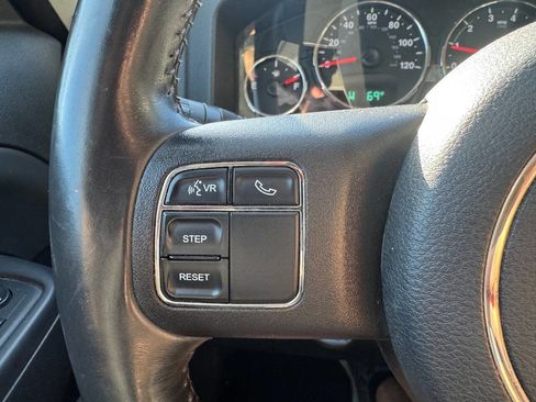 Used 2012 Jeep Liberty Sport image 24