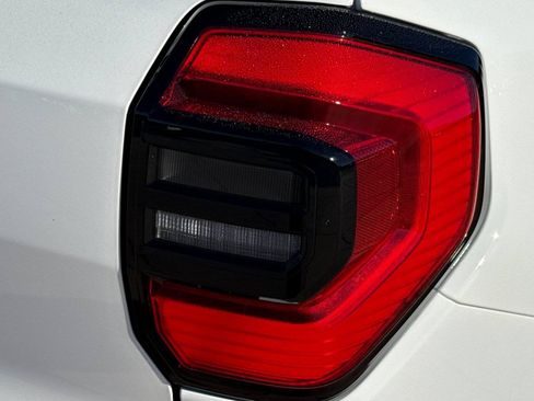 New 2026 Toyota 4Runner SR5 AWD/4WD image 27