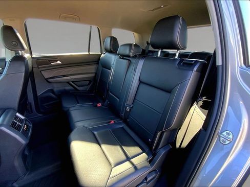 Certified 2023 Volkswagen Atlas SE FWD image 25