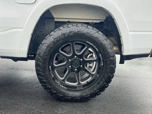 Used 2022 RAM 1500 Laramie image 37