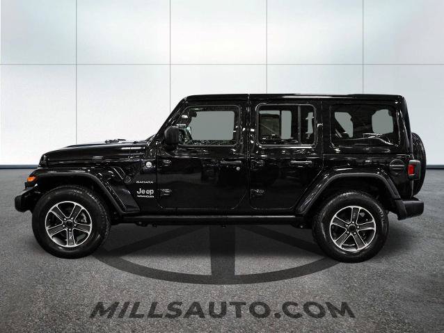 Used 2023 Jeep Wrangler Unlimited Sahara AWD/4WD image 3