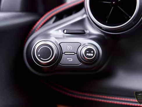 Used 2022 Ferrari F8 Tributo RWD image 66