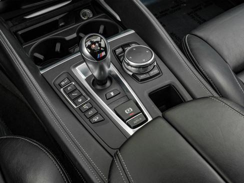 Used 2015 BMW X5 M image 26