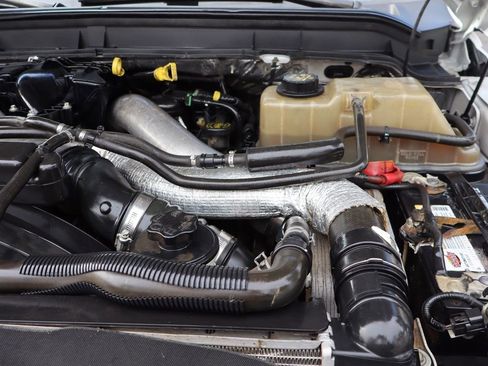 Used 2011 Ford F250 XLT w/ XLT Premium Pkg image 40