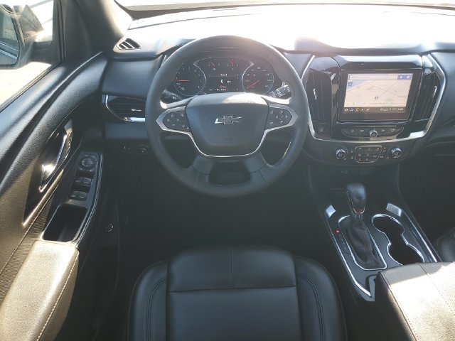 Used 2023 Chevrolet Traverse RS AWD/4WD image 19