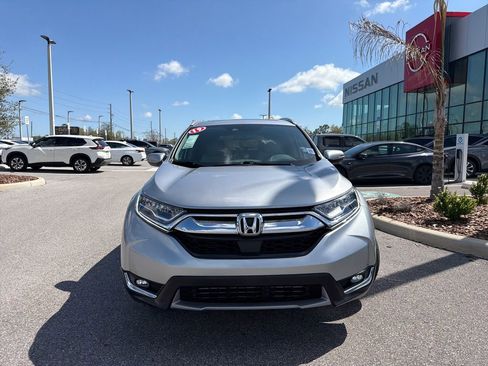 Used 2019 Honda CR-V Touring image 2