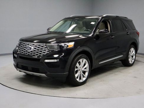 Certified 2023 Ford Explorer Platinum w/ Class IV Trailer Tow Package image 8