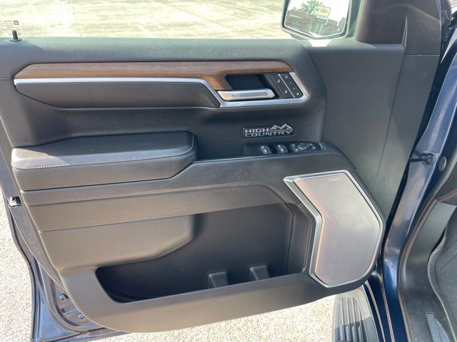 Used 2022 Chevrolet Silverado 1500 High Country w/ Max Trailering Package AWD/4WD image 9