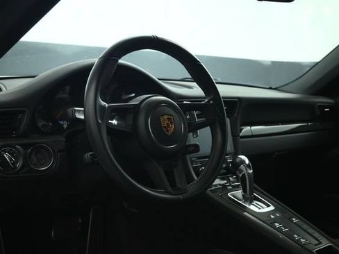 Used 2018 Porsche 911 GT3 RWD image 40