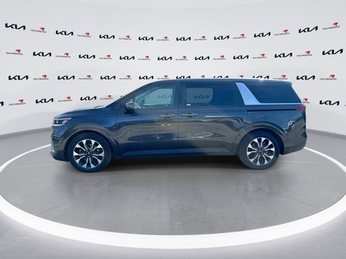 Certified 2024 Kia Carnival EX FWD image 5