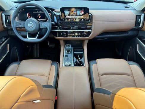 Certified 2025 Nissan Pathfinder Platinum w/ Cargo Package image 27