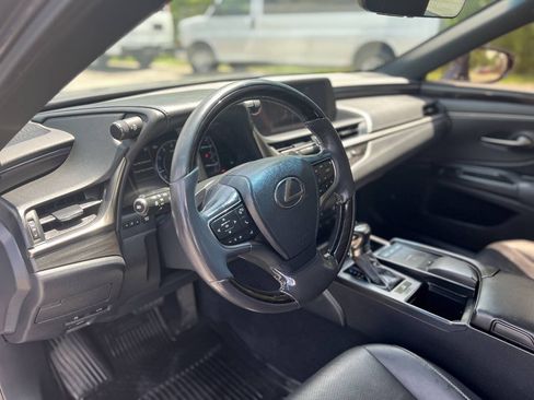 Used 2019 Lexus ES 350 w/ Premium Package FWD image 13