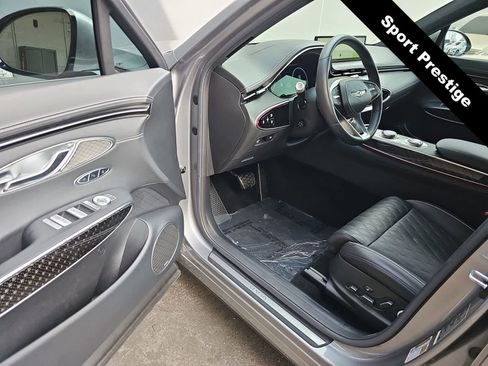 Used 2025 Genesis GV70 3.5T Sport w/ Sport Prestige Package image 10