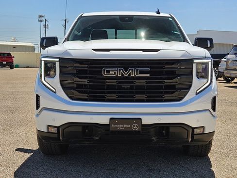 Used 2025 GMC Sierra 1500 Elevation w/ Elevation Premium Package AWD/4WD image 2