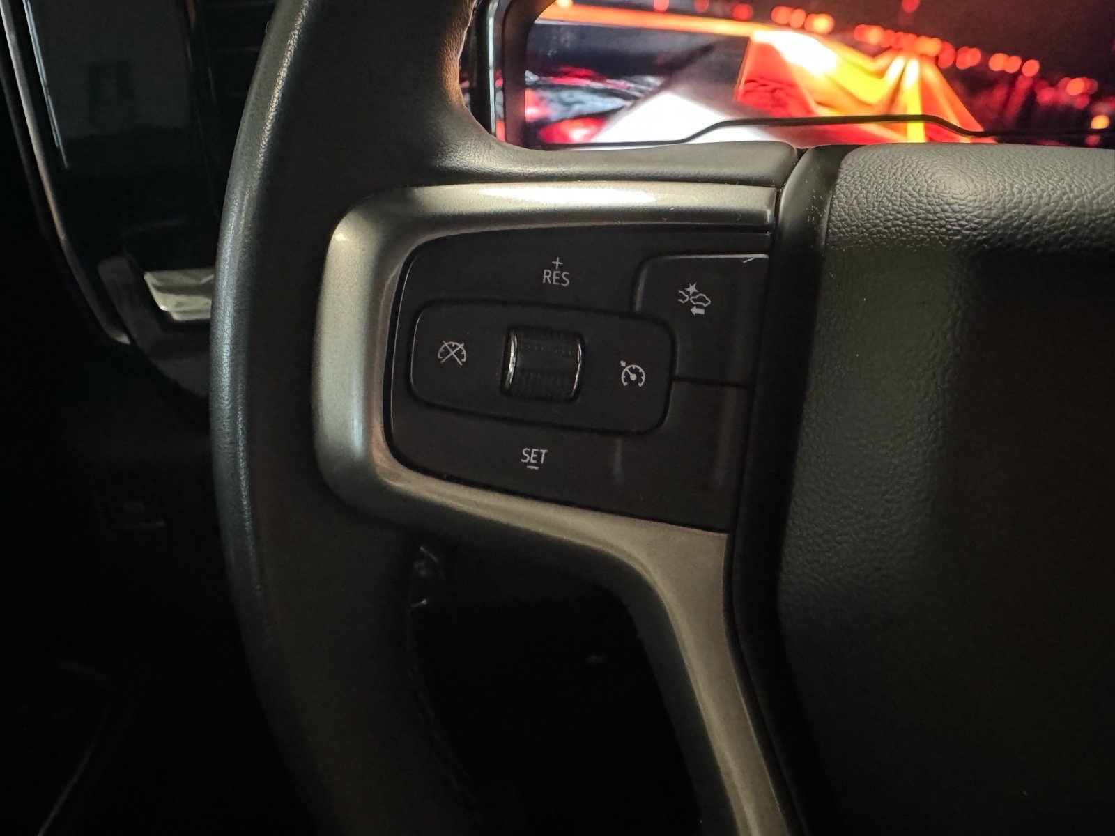Used 2024 Chevrolet Silverado 2500 LT AWD/4WD image 20