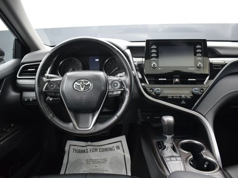 Used 2023 Toyota Camry SE w/ Cold Weather Package FWD image 14