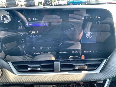 Certified 2025 Chevrolet Equinox LT w/ Convenience Package II FWD image 13