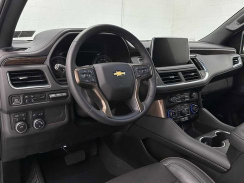 Used 2021 Chevrolet Suburban High Country image 10