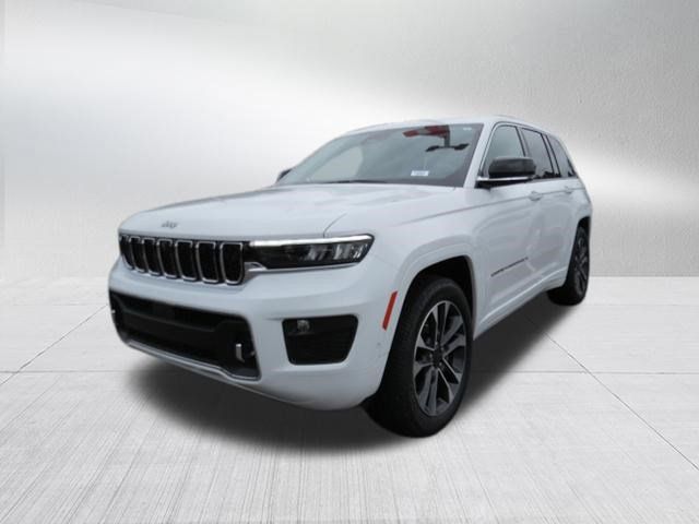 Used 2023 Jeep Grand Cherokee Overland w/ Adv Protech Group III AWD/4WD image 4
