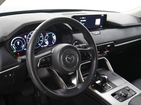 Certified 2024 MAZDA CX-90 Plug-In Hybrid w/ Preferred AWD/4WD image 23