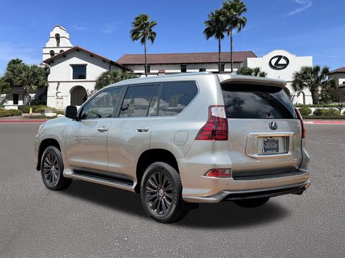 Used 2021 Lexus GX 460 Luxury w/ Sport Design Package AWD/4WD image 4