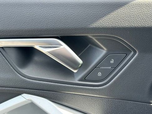 Used 2022 Audi Q3 2.0T Premium Plus w/ Premium Plus Package image 26