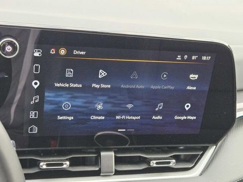 Used 2025 Chevrolet Equinox LT w/ Convenience Package II FWD image 19