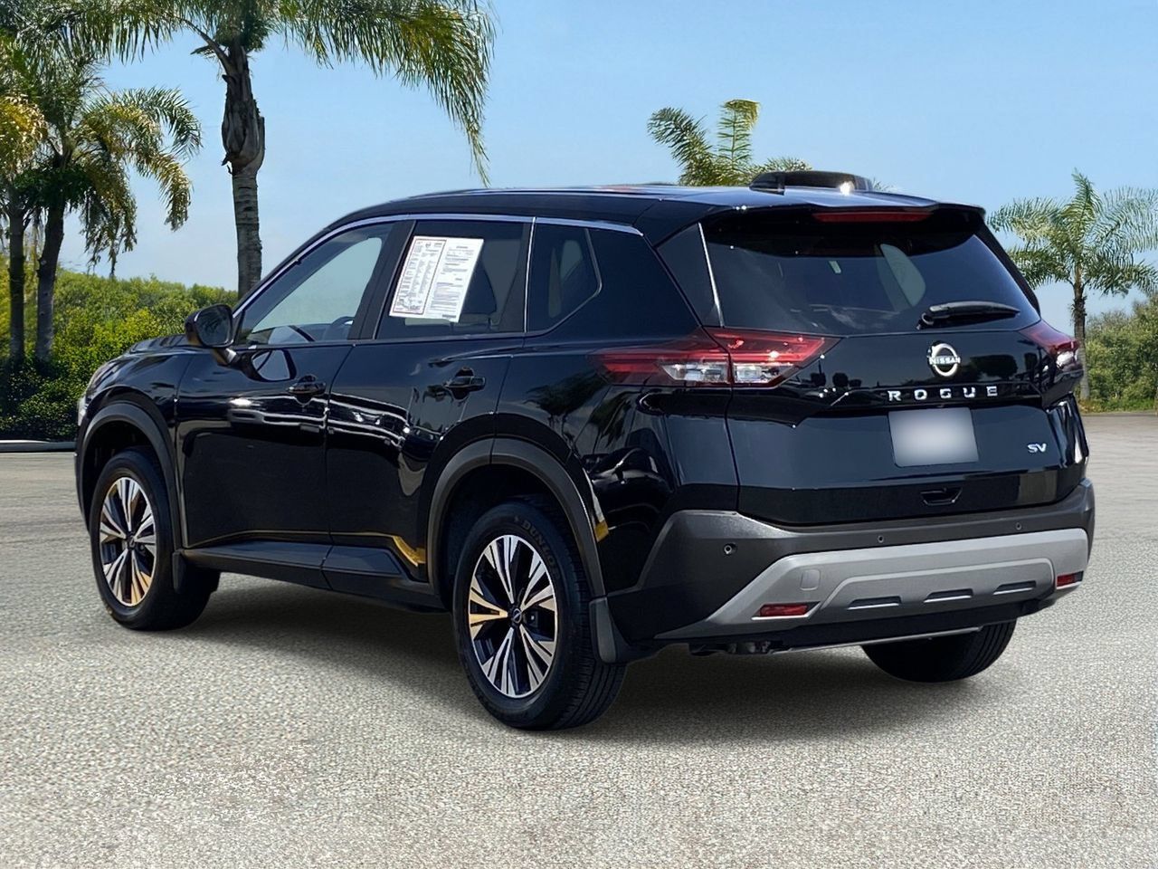 Certified 2023 Nissan Rogue SV FWD image 3