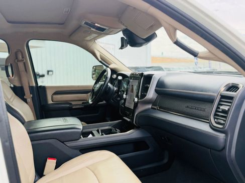 Used 2022 RAM 3500 Limited AWD/4WD image 11