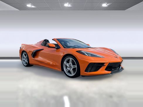 Used 2023 Chevrolet Corvette Stingray Convertible w/ Z51 Performance Package image 7