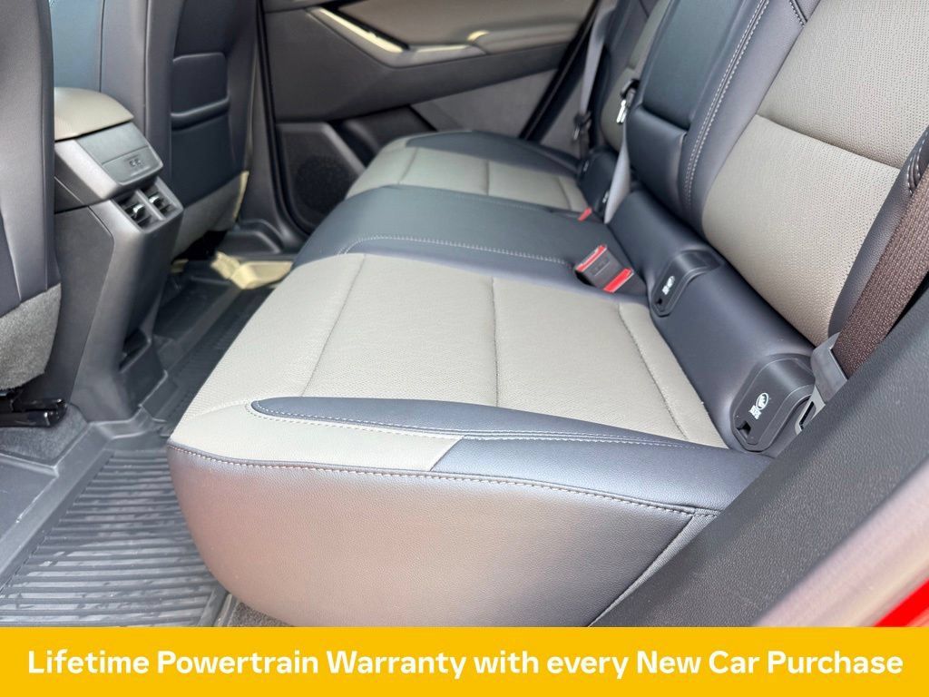 New 2027 Chevrolet Equinox LT w/ Convenience Package II FWD image 15