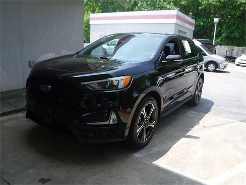 Used 2022 Ford Edge ST image 16