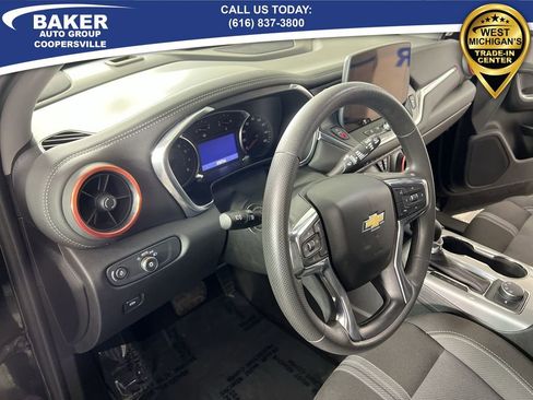 Used 2023 Chevrolet Blazer LT image 11