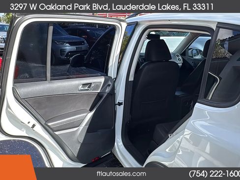 Used 2016 Volkswagen Tiguan S image 25