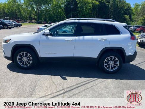 Used 2020 Jeep Cherokee Latitude Plus w/ Cold Weather Group AWD/4WD image 4